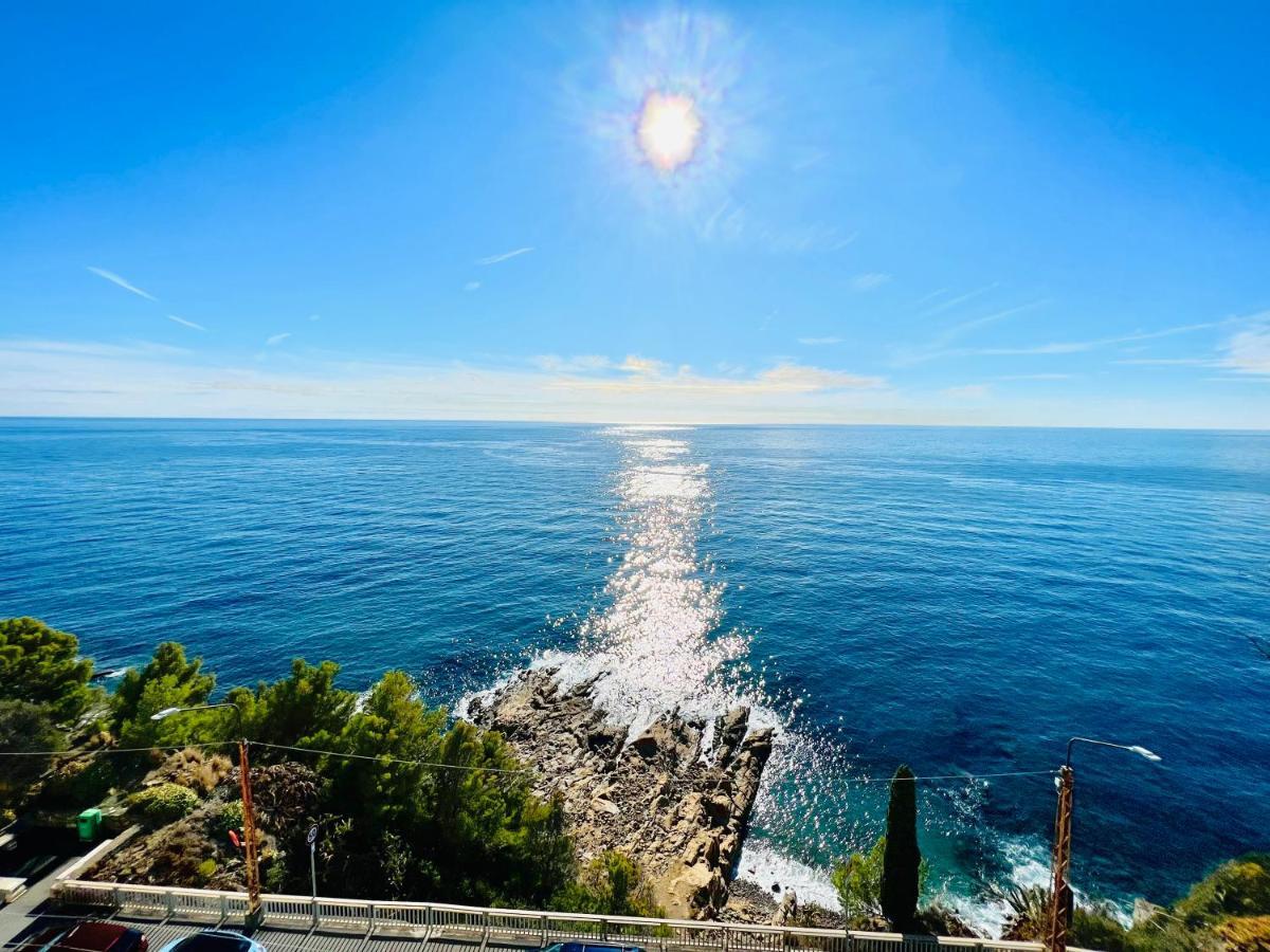 Suite Sunset 18 - Fronte Mare Санремо Екстер'єр фото
