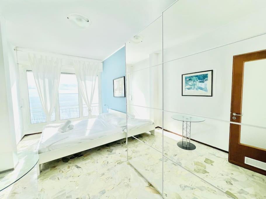 Suite Sunset 18 - Fronte Mare Санремо Екстер'єр фото